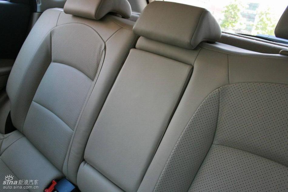 逍客2.0XV四驱自动