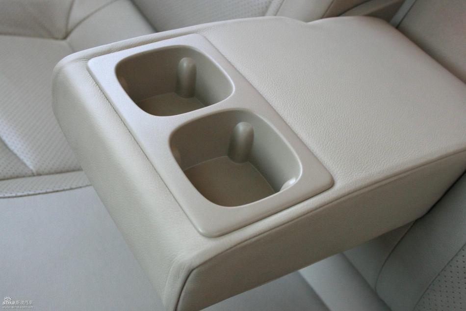 逍客2.0XV四驱自动