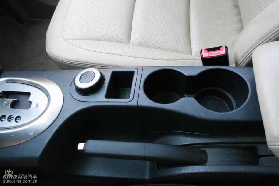 逍客2.0XV四驱自动