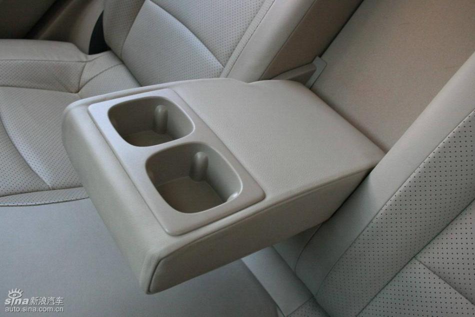 逍客2.0XV四驱自动