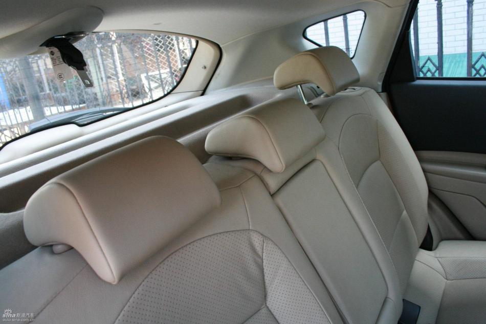 逍客2.0XV四驱自动