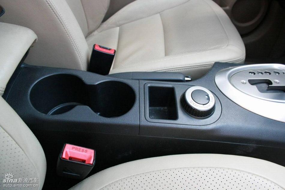 逍客2.0XV四驱自动