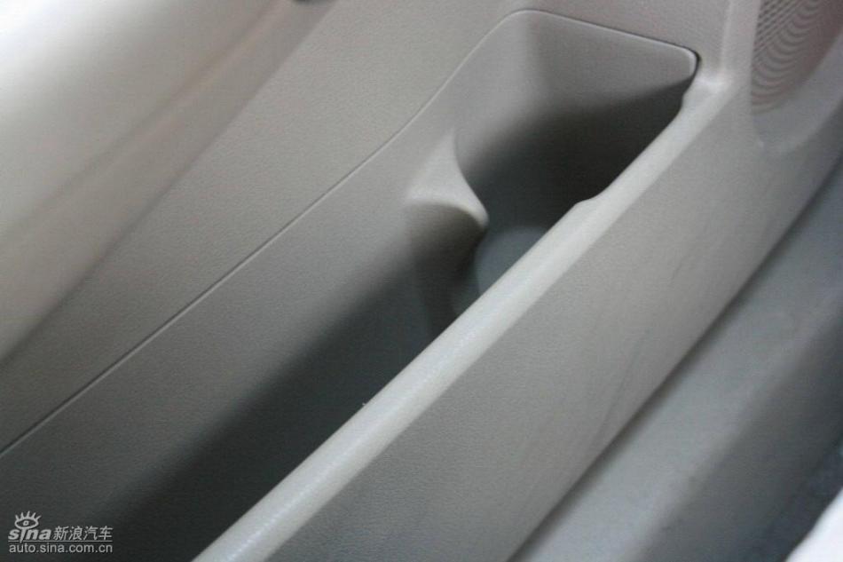 逍客2.0XV四驱自动