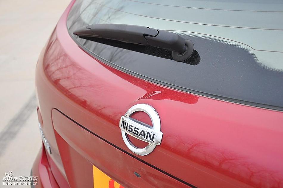 逍客2.0四驱自动实拍图