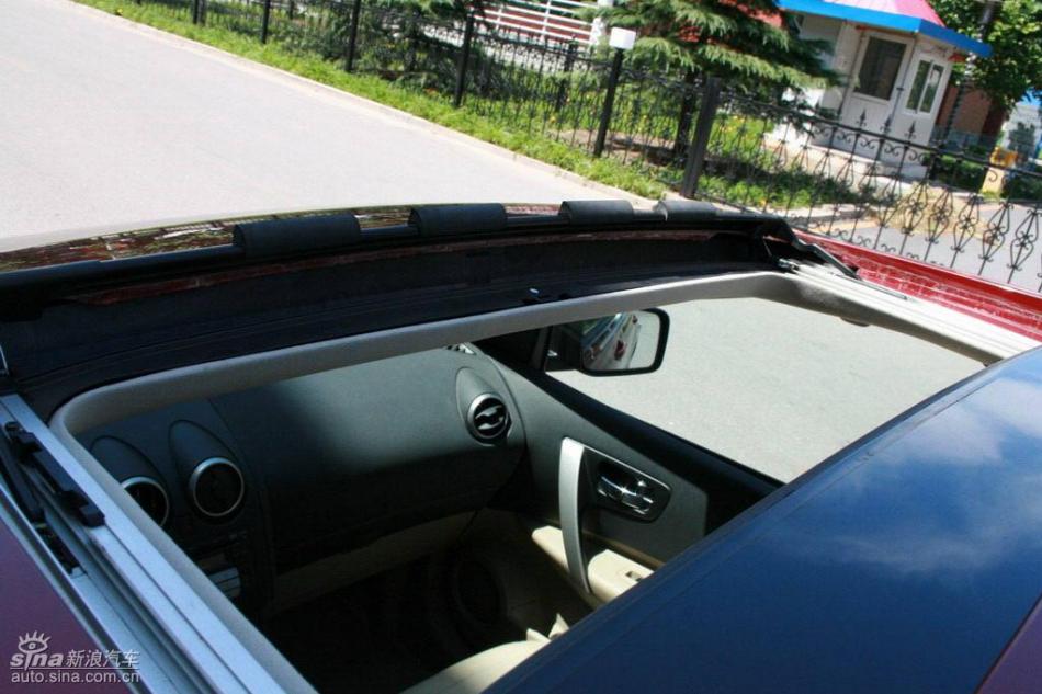 逍客2.0XV四驱自动