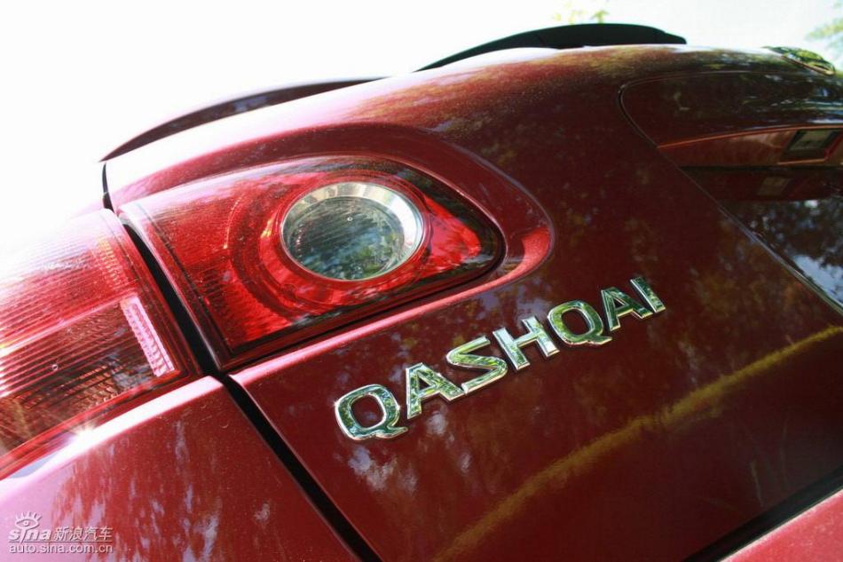 逍客2.0XV四驱自动