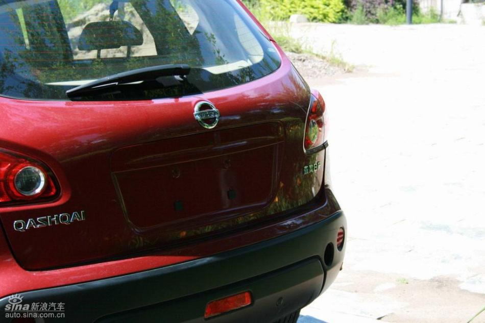 逍客2.0XV四驱自动