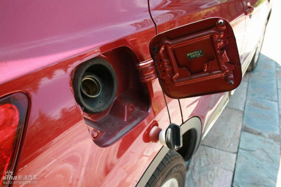 逍客2.0XV四驱自动