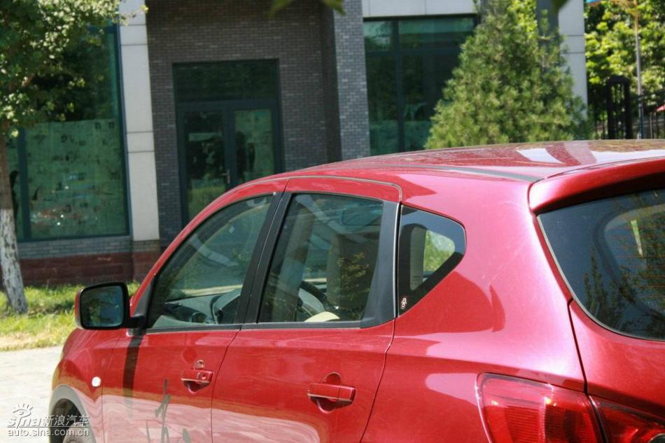 逍客2.0XV四驱自动