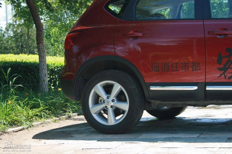 逍客2.0XV四驱自动