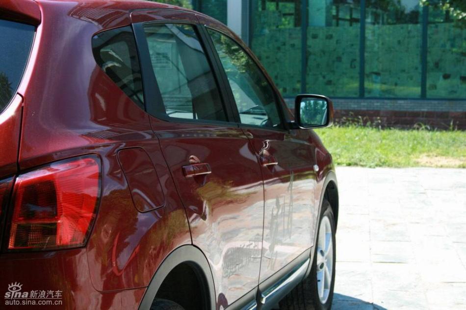 逍客2.0XV四驱自动