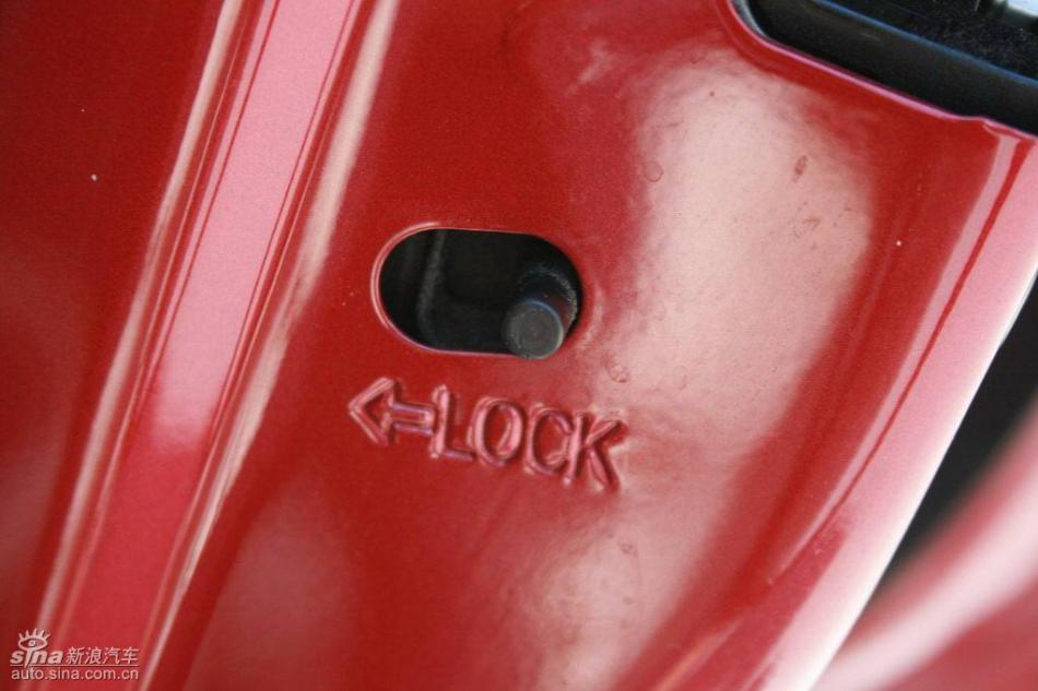 逍客2.0XV四驱自动