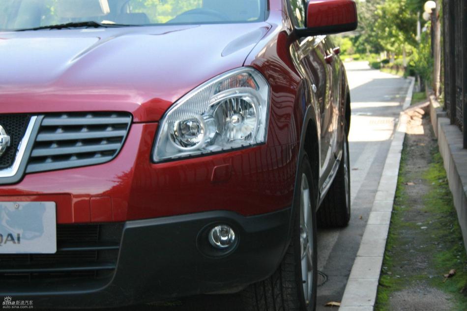 逍客2.0XV四驱自动