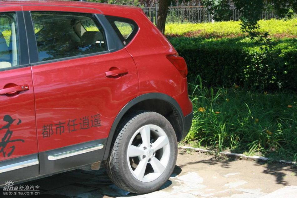 逍客2.0XV四驱自动