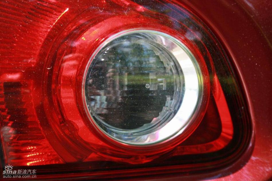 逍客2.0XV四驱自动