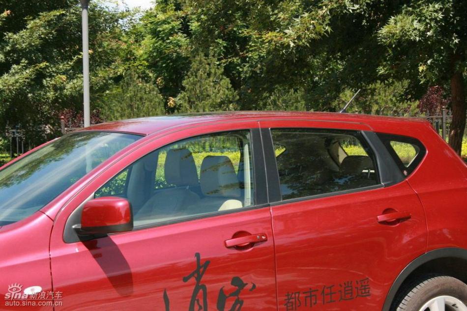 逍客2.0XV四驱自动