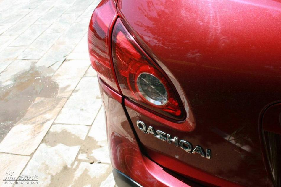 逍客2.0XV四驱自动