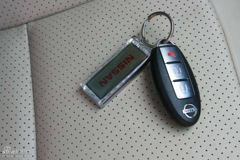 逍客2.0XV四驱自动