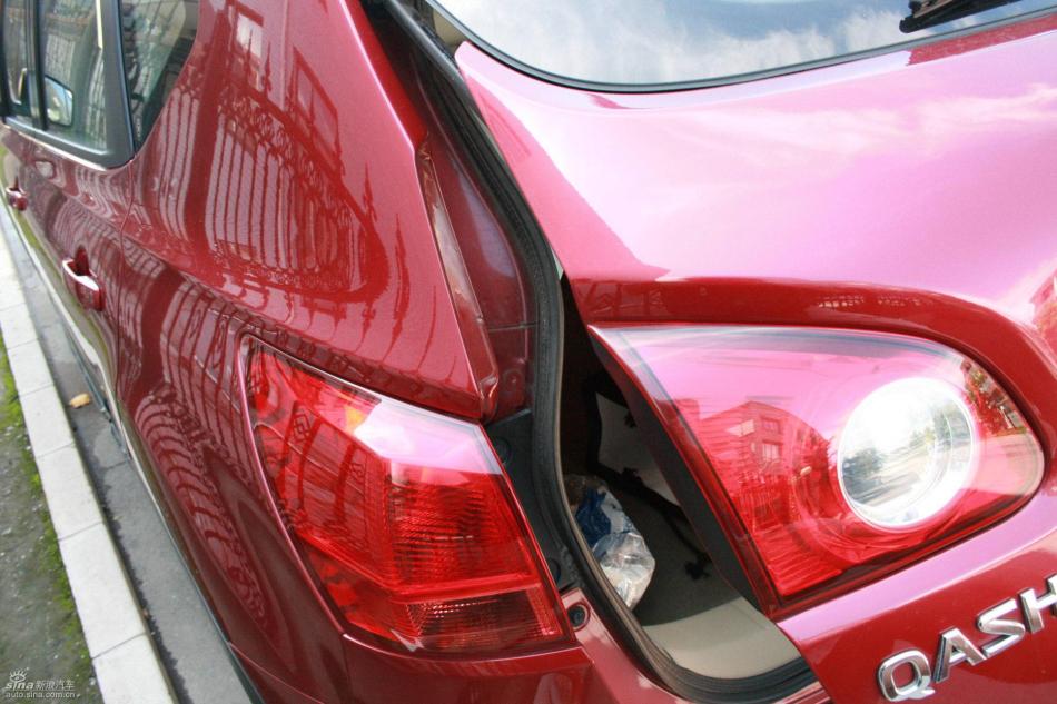 逍客2.0XV四驱自动