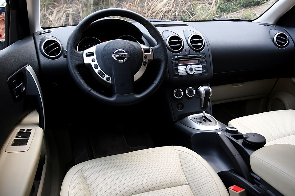 逍客2.0内饰图片