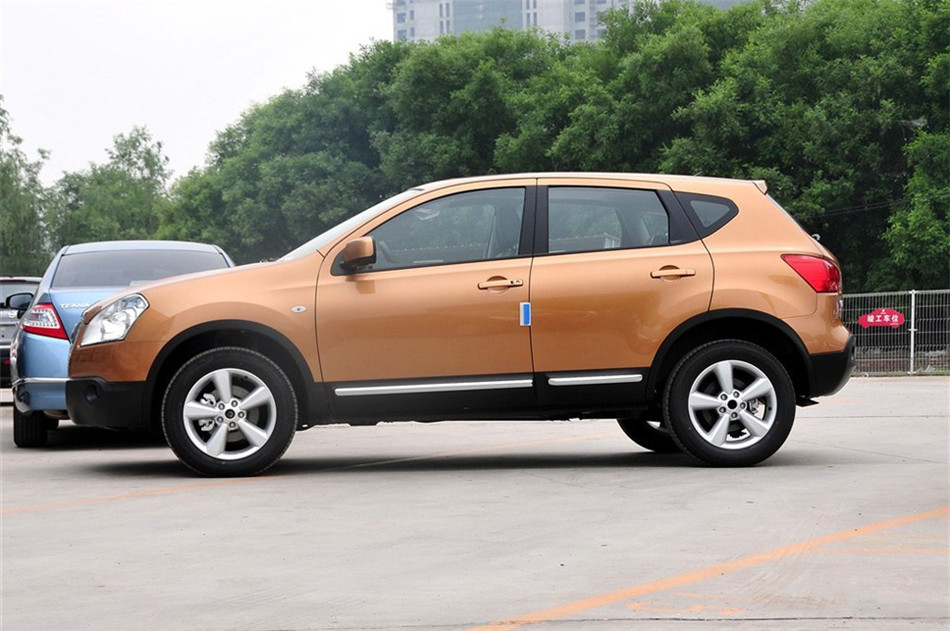 2012款 2.0L 两驱 CVT XV雷 外观