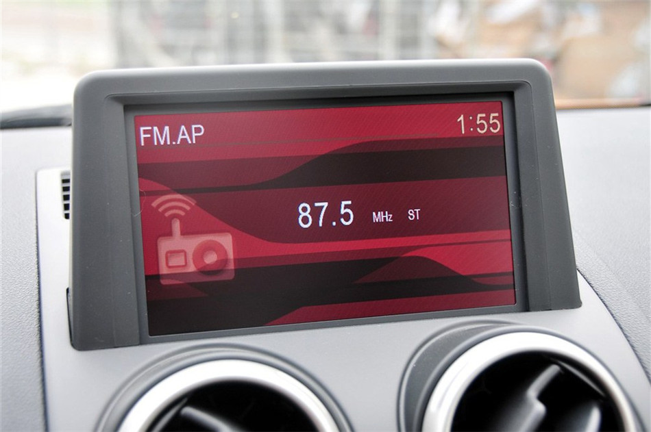 2012款 2.0L 两驱 CVT XV雷 内饰