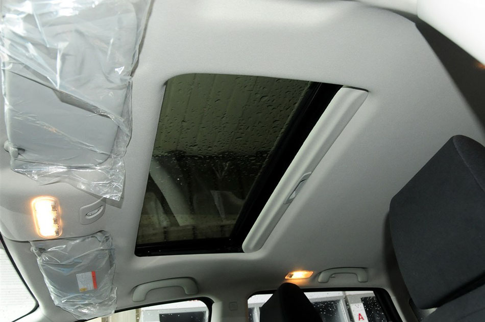 2015款 2.0XL 酷火 MT 2WD 座椅空间