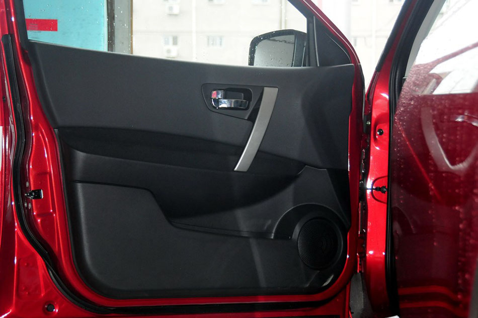 2015款 2.0XL 酷火 MT 2WD 座椅空间