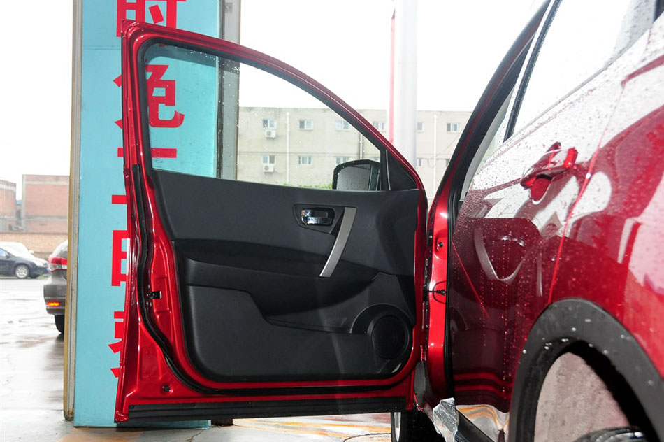 2015款 2.0XL 酷火 MT 2WD 座椅空间