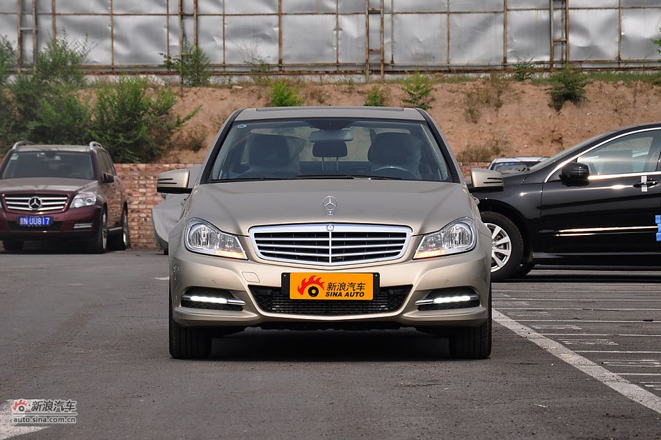 2011款奔驰C级实拍