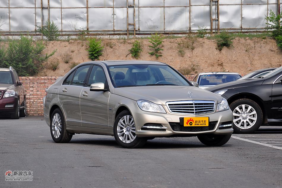 2011款奔驰C级实拍