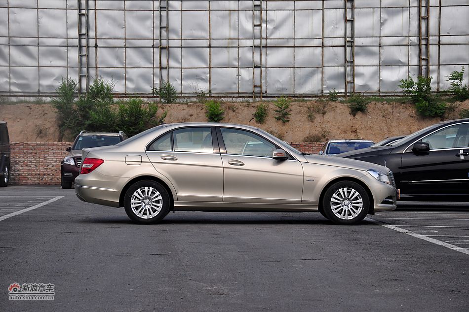 2011款奔驰C级实拍