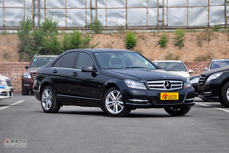 2011款奔驰C级实拍