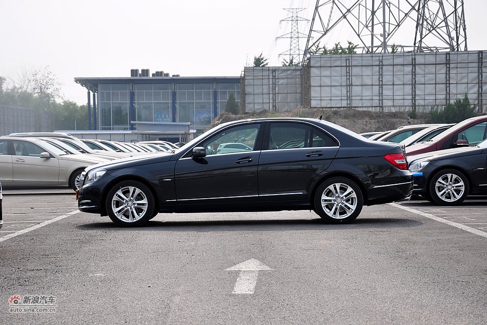 2011款奔驰C级实拍