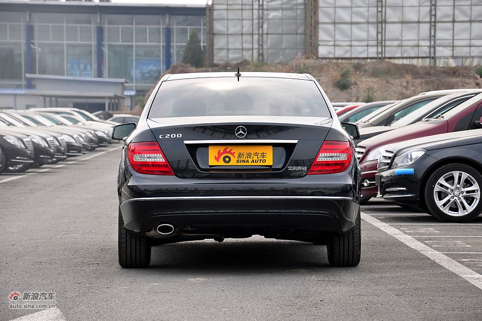 2011款奔驰C级实拍