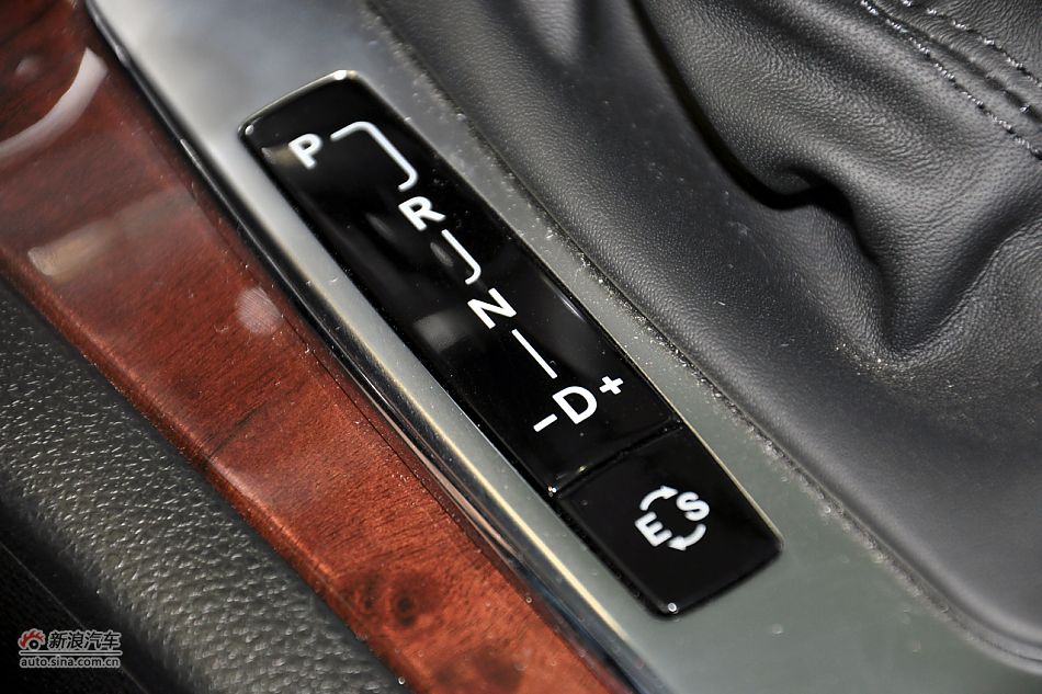 2011款奔驰C级高清到店实拍