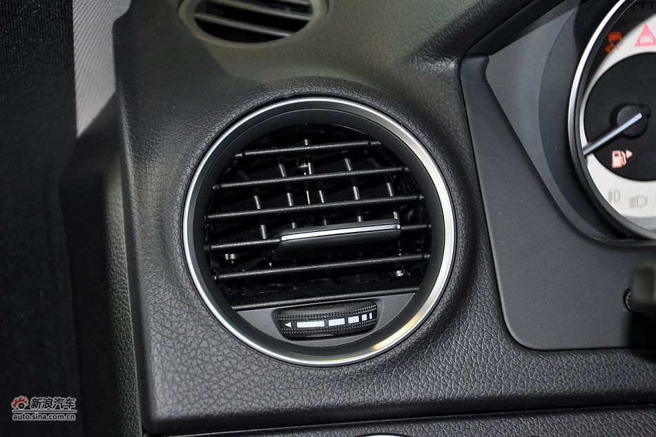 2011款奔驰C级高清到店实拍