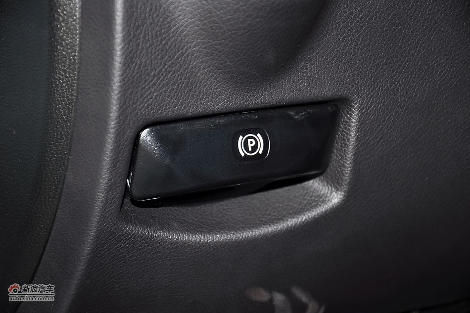 2011款奔驰C级高清到店实拍