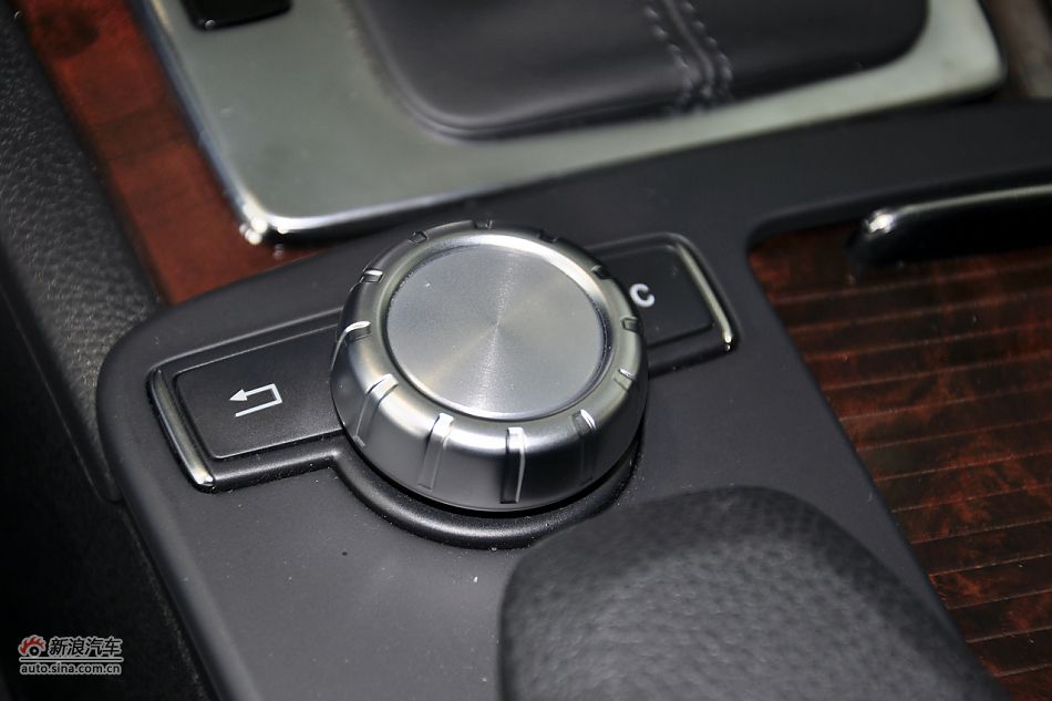 2011款奔驰C级高清到店实拍