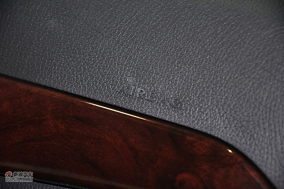 2011款奔驰C级高清到店实拍