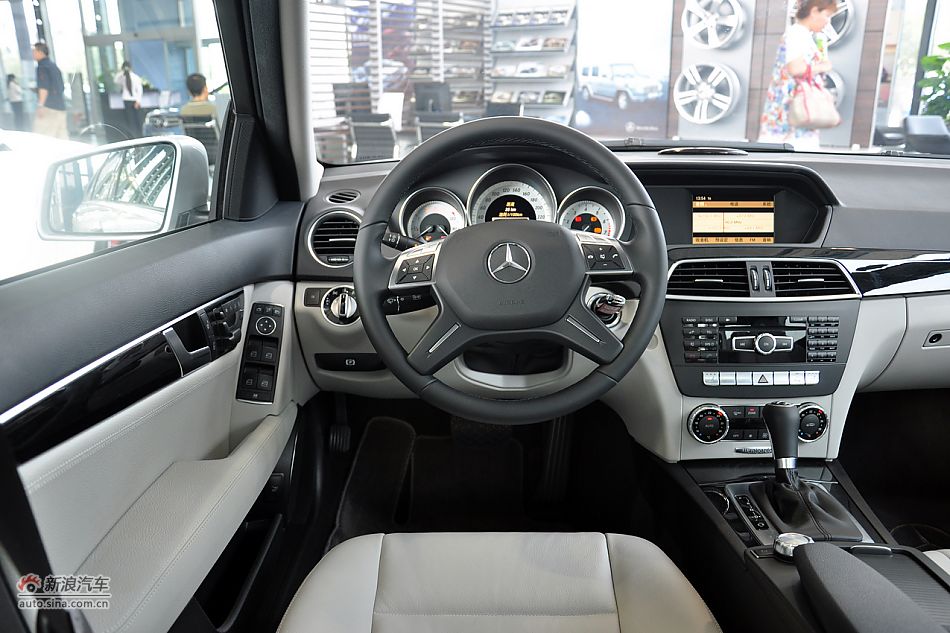 2011款奔驰C级高清到店实拍
