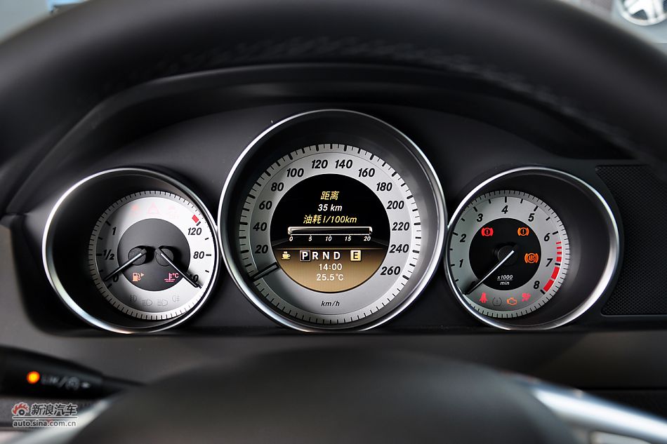 2011款奔驰C级高清到店实拍