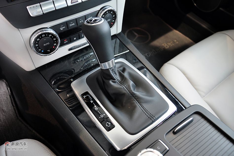 2011款奔驰C级高清到店实拍