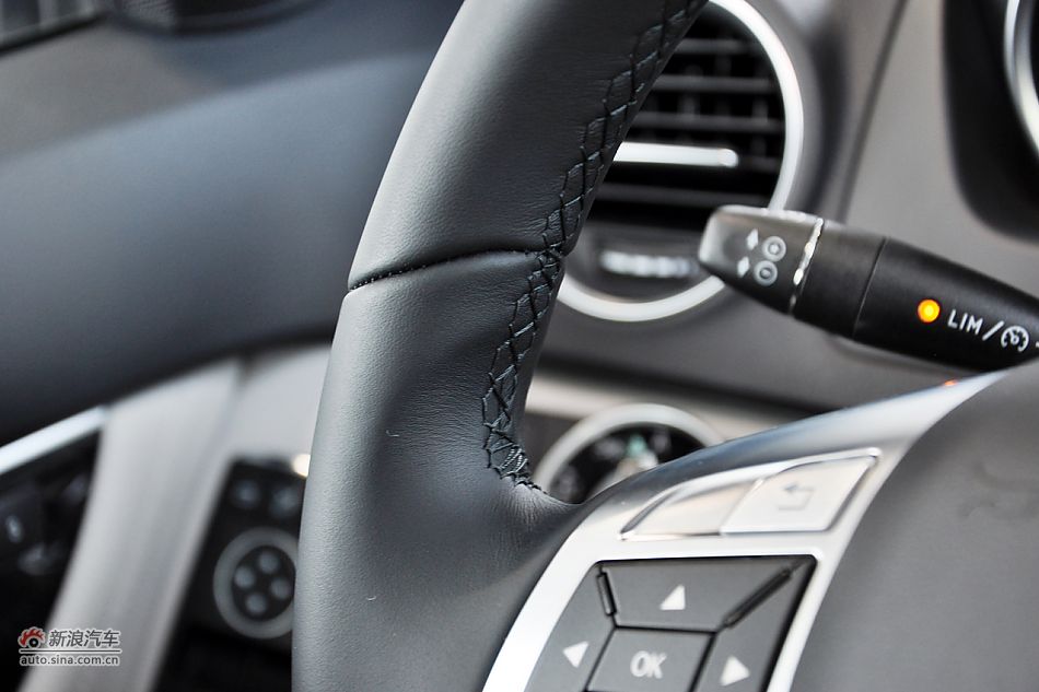 2011款奔驰C级高清到店实拍