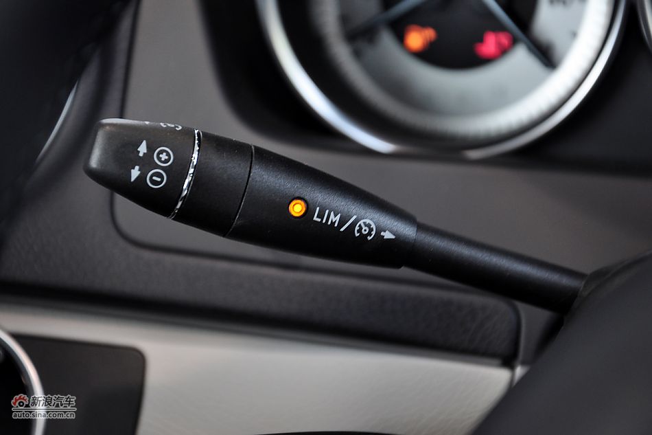 2011款奔驰C级高清到店实拍