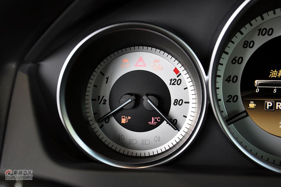 2011款奔驰C级高清到店实拍