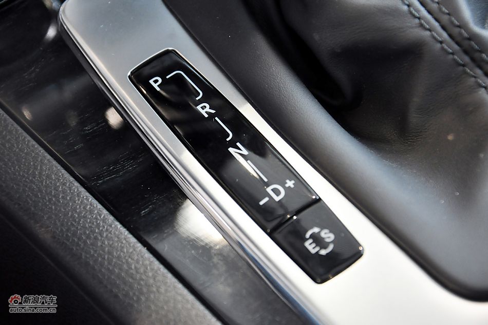 2011款奔驰C级高清到店实拍