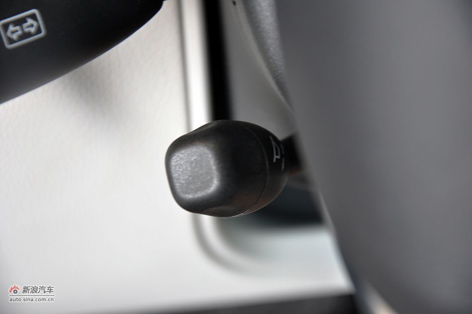 2011款奔驰C级高清到店实拍