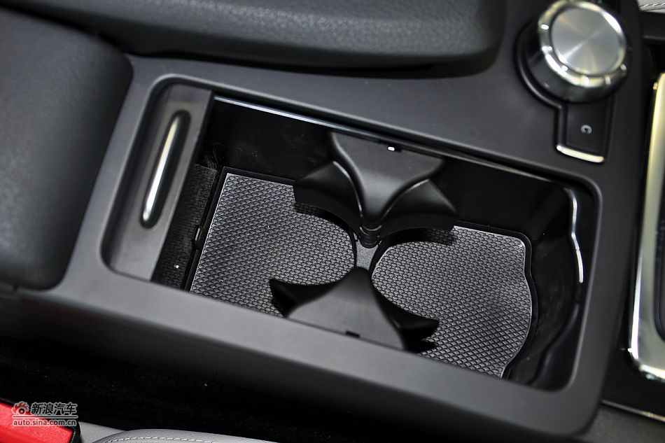 2011款奔驰C级高清到店实拍