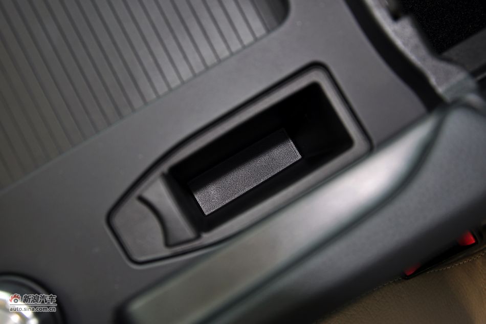 2011款奔驰C级高清到店实拍